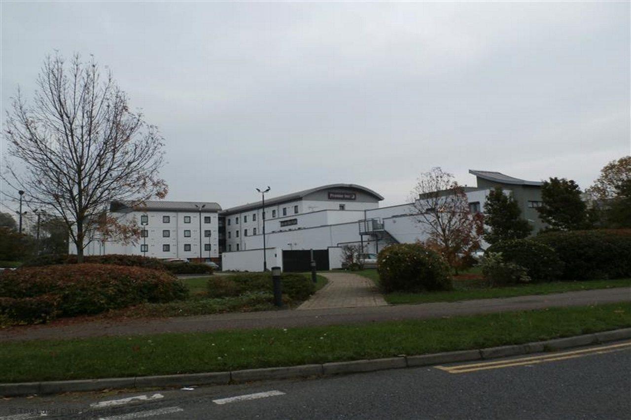 Premier Inn London Enfield Dış mekan fotoğraf