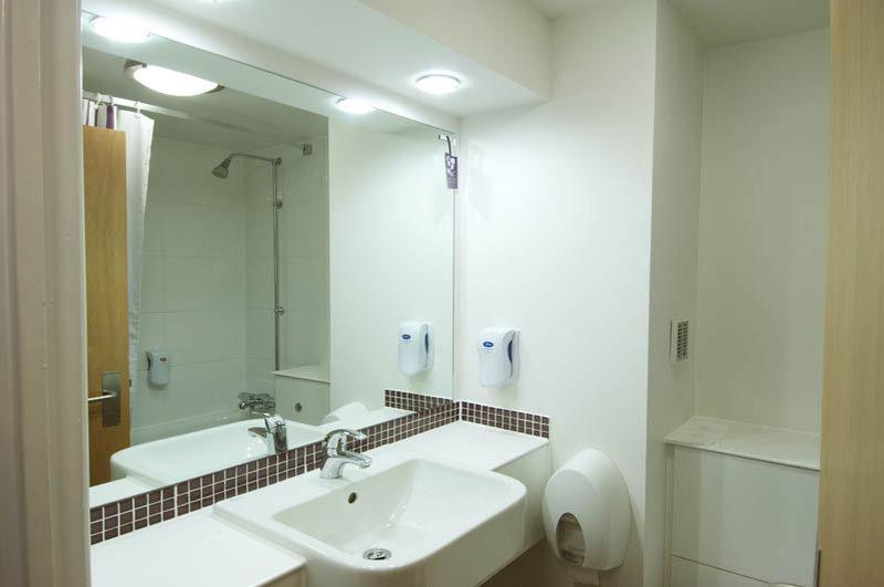 Premier Inn London Enfield Dış mekan fotoğraf